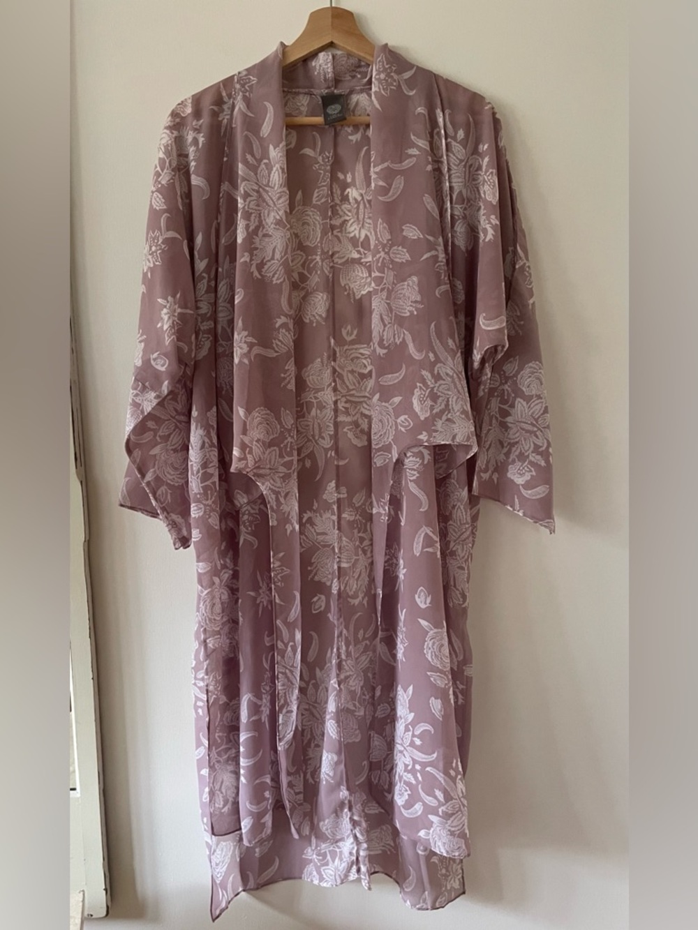 Vince Camuto Dusty Mauve Floral Sheer Kimono
